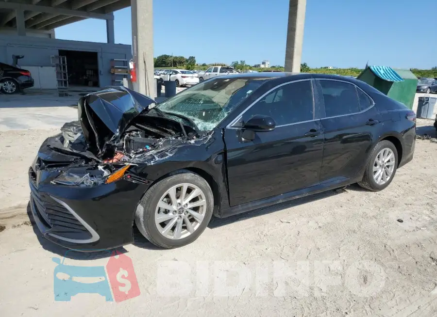 4T1C11AK9PU131717 Photo# 1
