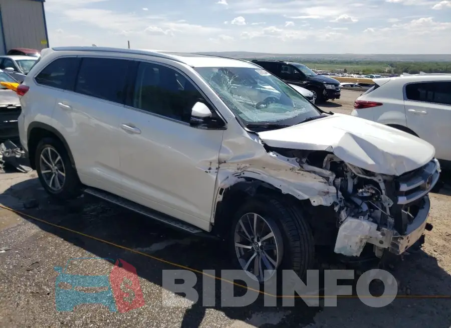 5TDKZRFH9JS534533 Photo# 4