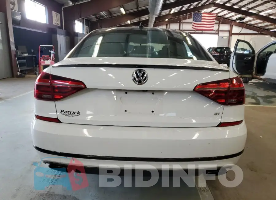 1VWJM7A38JC041435 Photo# 6