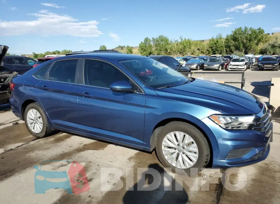 3VWC57BU5LM077856 Photo# 4
