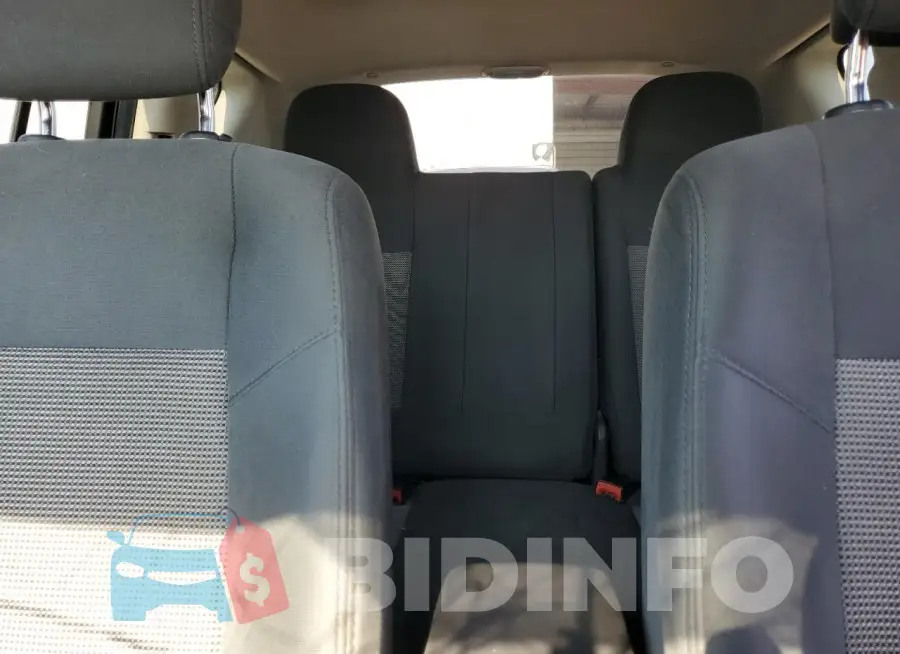 1C4NJCBA5HD147414 Photo# 10