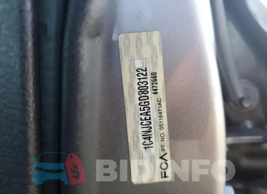 1C4NJCEA5GD803122 Photo# 14