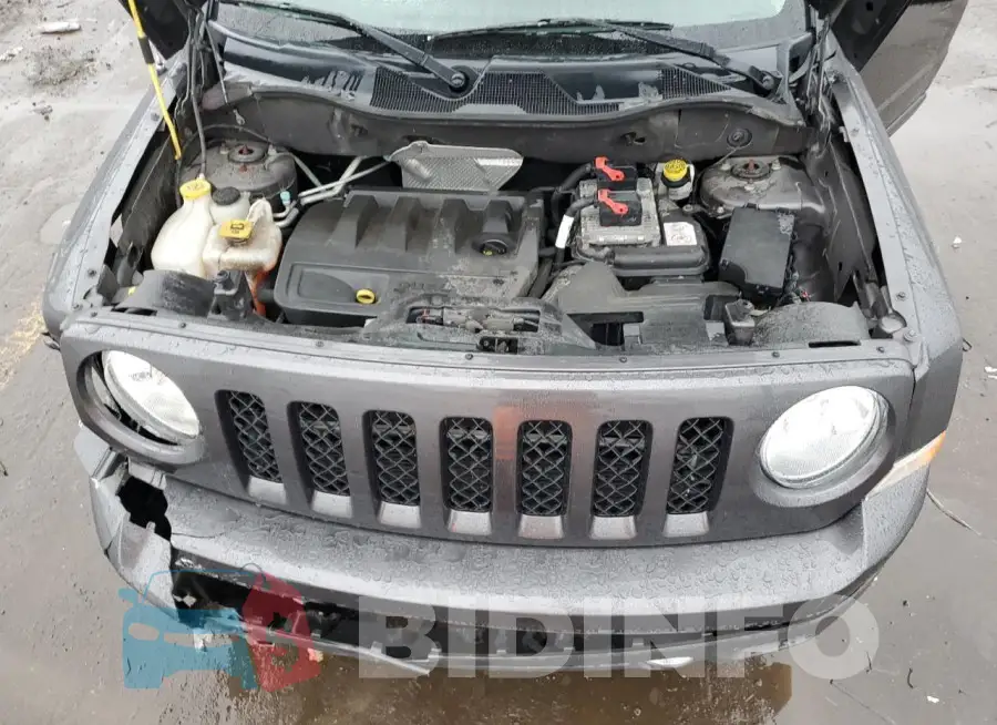 1C4NJPFB8FD400376 Photo# 12