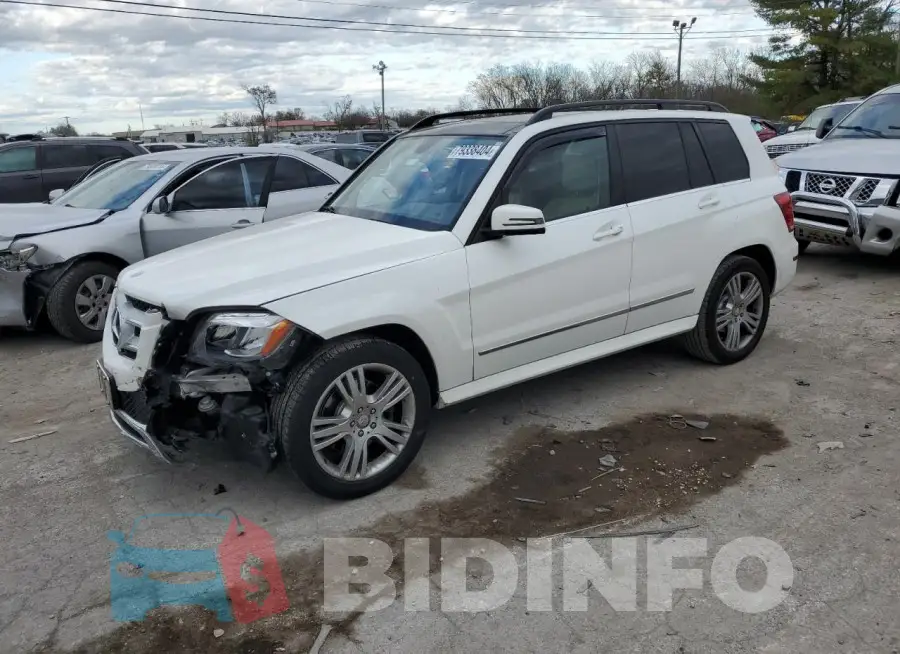 WDCGG8JB8FG338443 Photo# 1