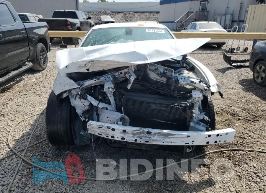 2C3CDXBG8PH516525 Photo# 5