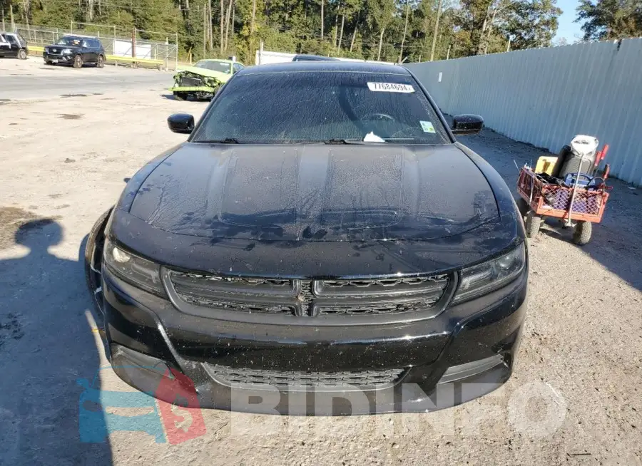 2C3CDXCT4GH174891 Photo# 5