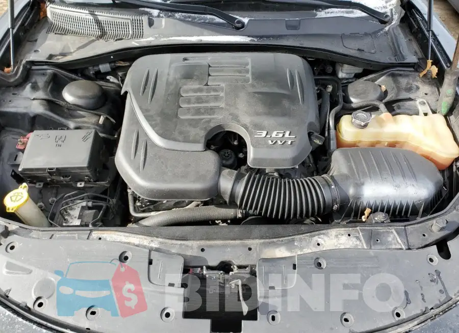 2C3CDXHG6FH852180 Photo# 11
