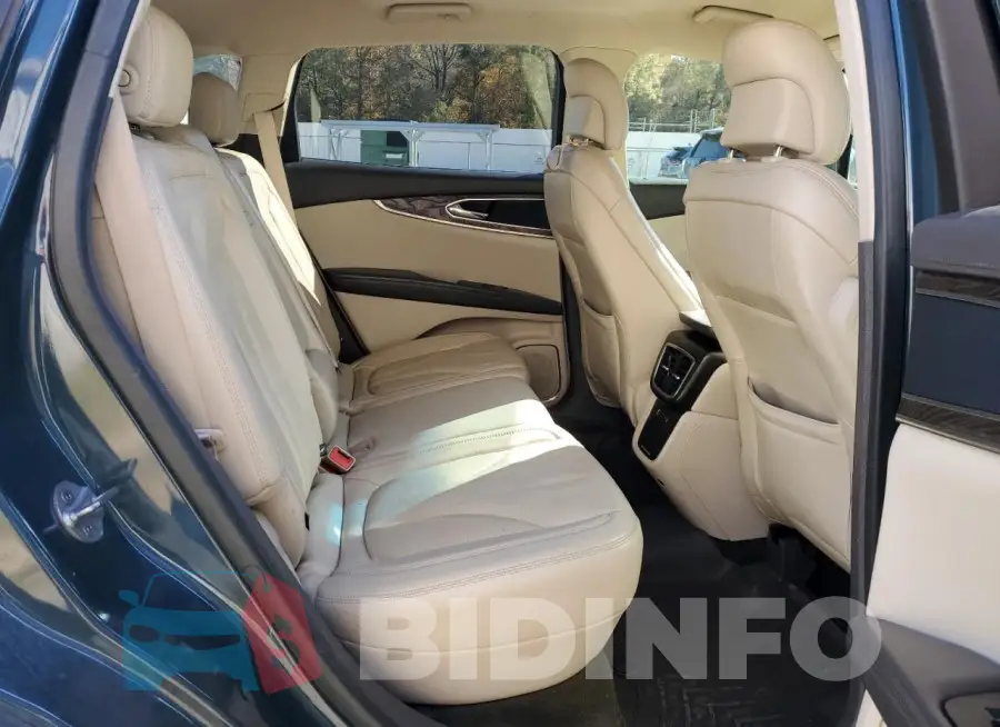 2LMTJ8KR3GBL38019 Photo# 11