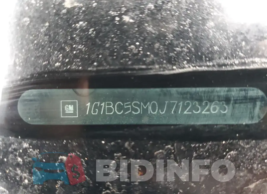 1G1BC5SM0J7123263 Photo# 12