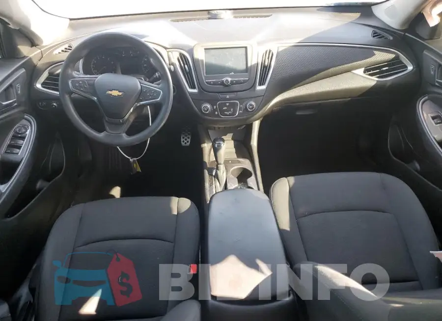 1G1ZB5ST9HF125540 Photo# 8