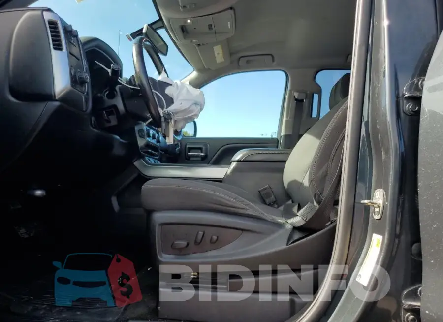 3GCPCREC0JG112484 Photo# 7