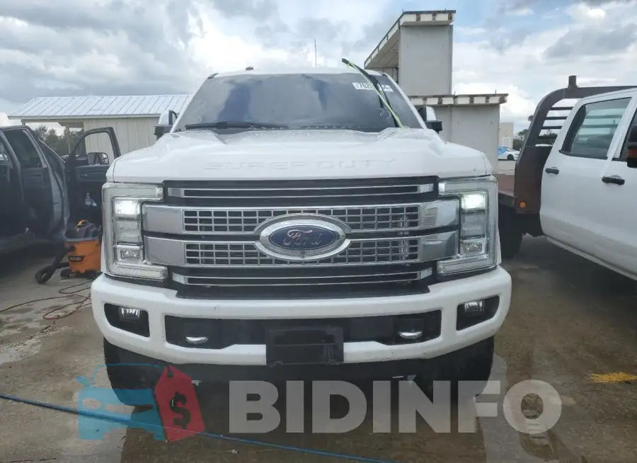 1FT7W2BT3JEB47059 Photo# 5