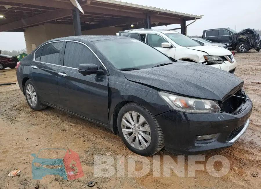 1HGCR2F79FA185463 Photo# 4