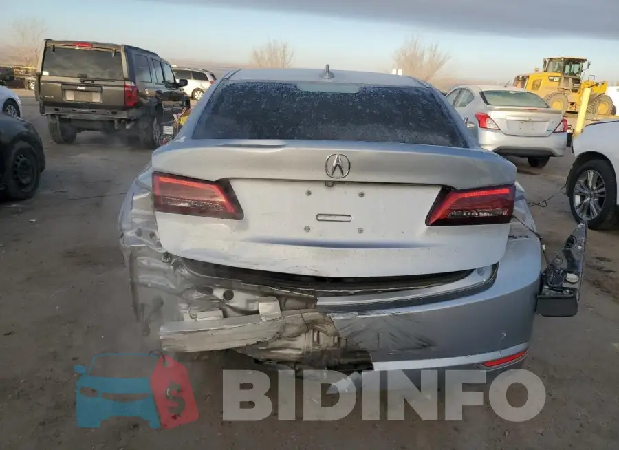 19UUB1F3XJA008736 Photo# 6