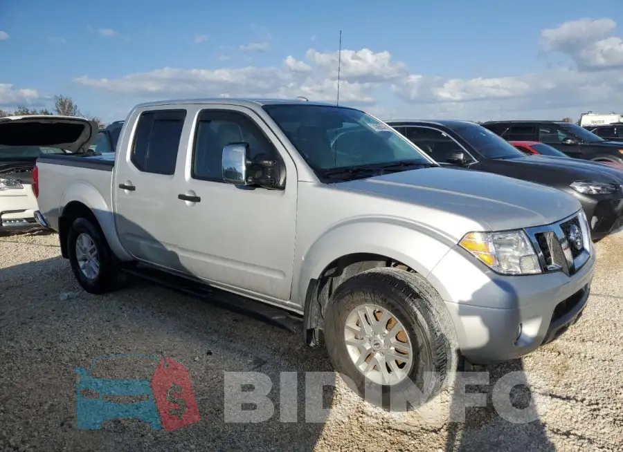 1N6AD0EV6JN703617 Photo# 4