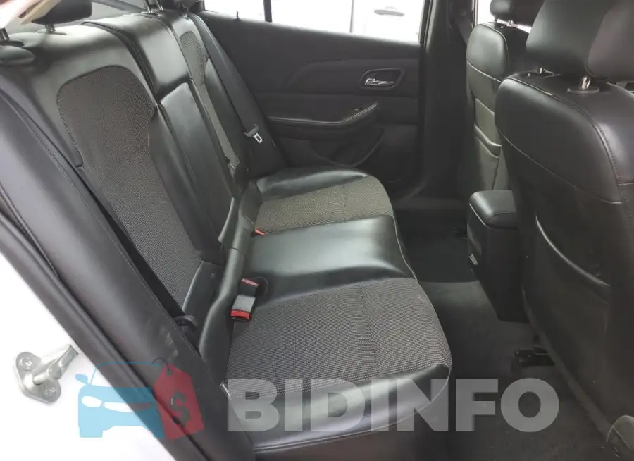 1G11D5SL6FF117819 Photo# 10