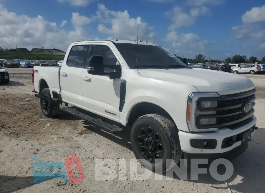 1FT8W3BM5PED32077 Photo# 4