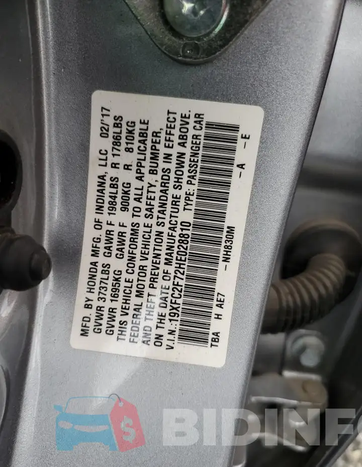 19XFC2F72HE028810 Photo# 12