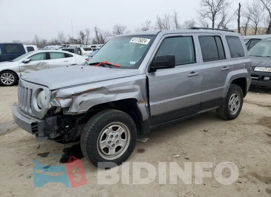1C4NJRBB1HD138348 Photo# 1