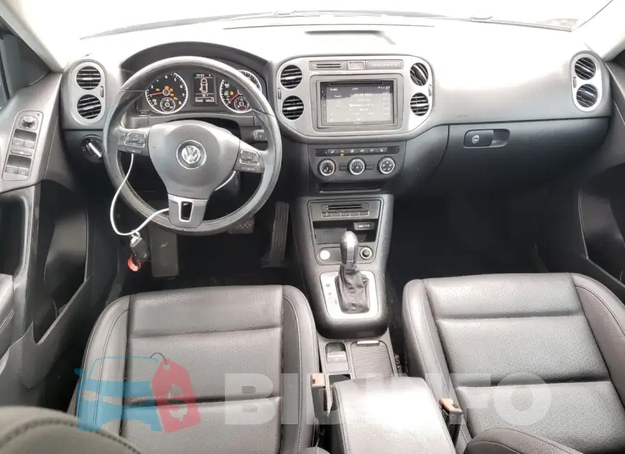 WVGAV7AX9GW509291 Photo# 8