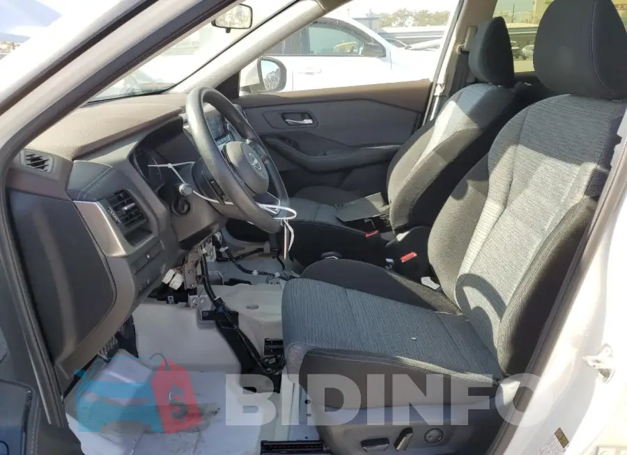 JN8BT3BA0PW417153 Photo# 7