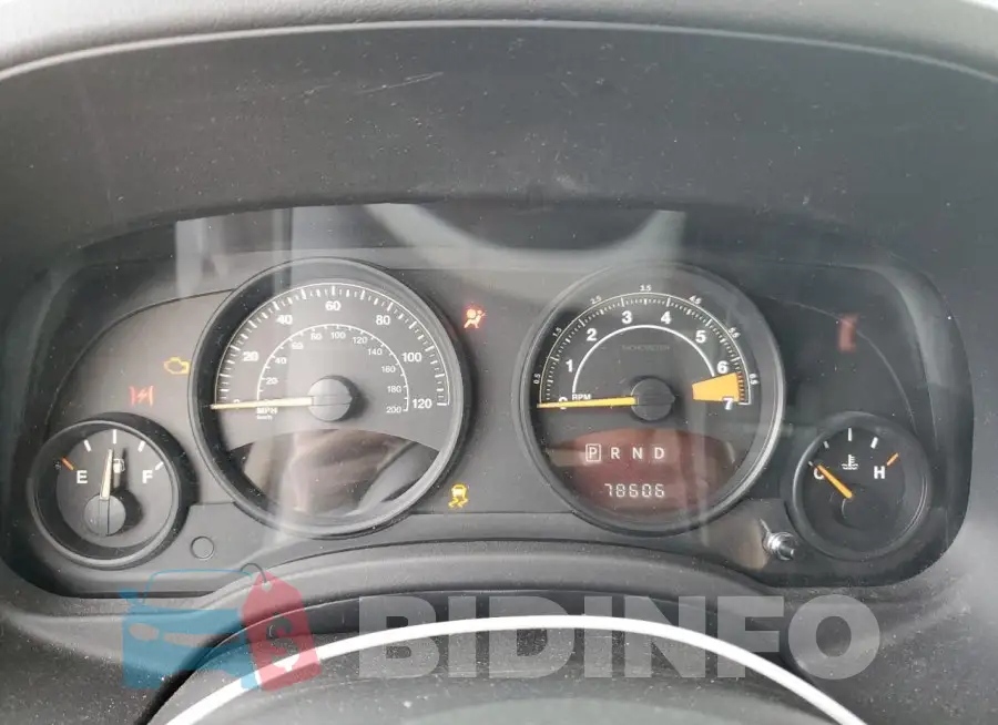 1C4NJPFB4HD183900 Photo# 9