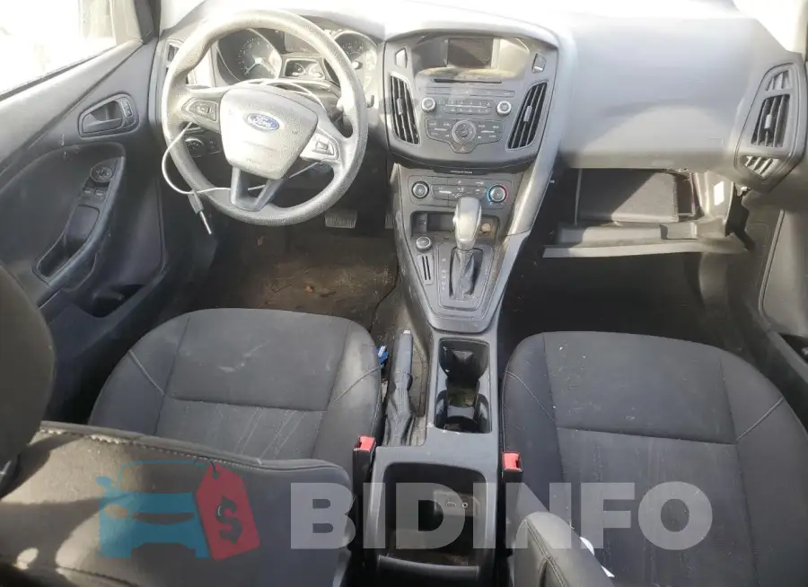 1FADP3E24GL335687 Photo# 8