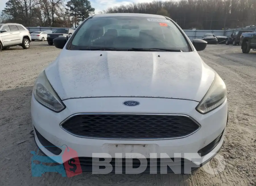 1FADP3E24GL335687 Photo# 5
