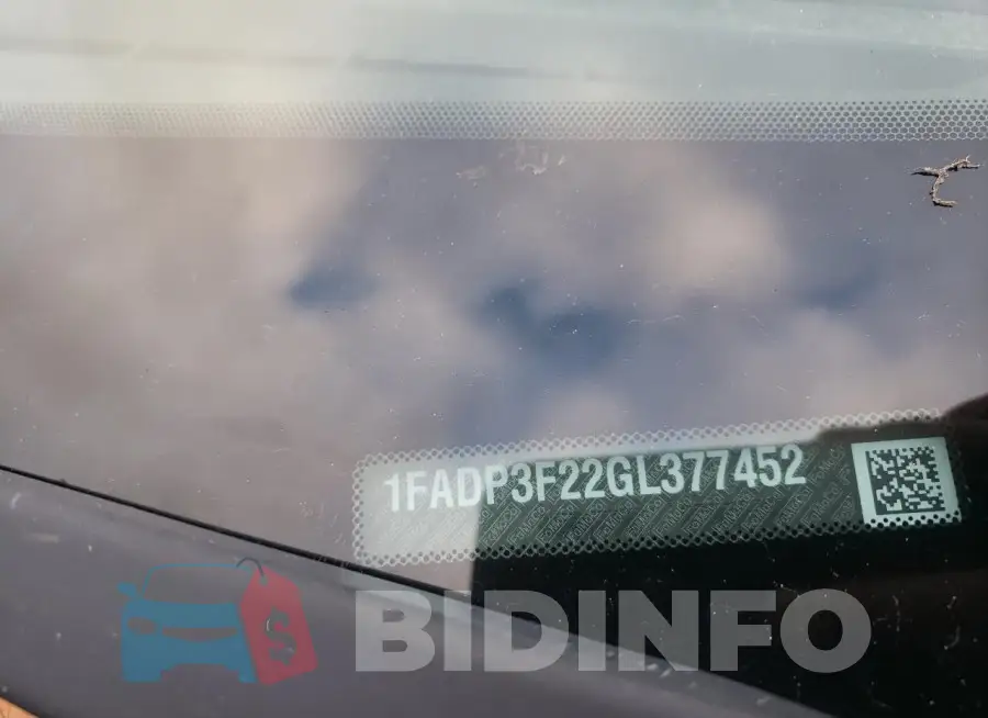 1FADP3F22GL377452 Photo# 12
