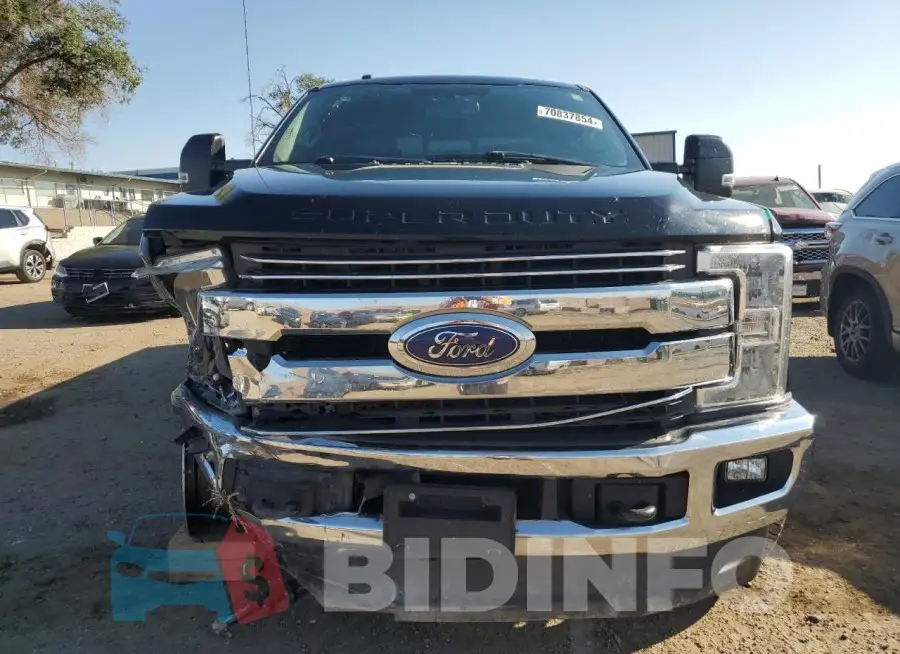 1FT8W3BT2JEB51808 Photo# 5