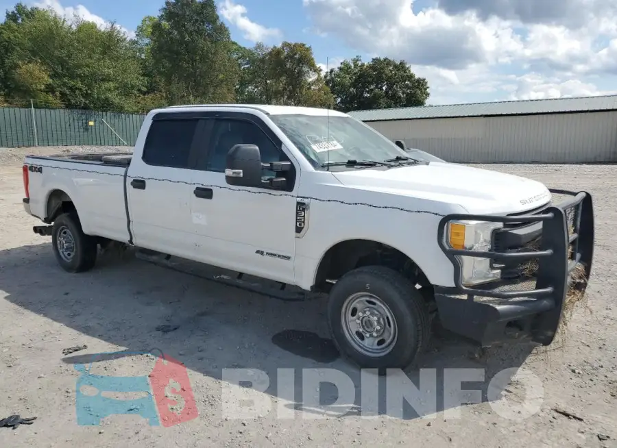 1FT8W3BT3HEF45716 Photo# 4