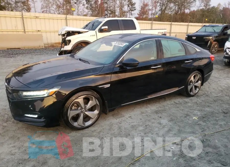 1HGCV2F93JA046340 Photo# 1