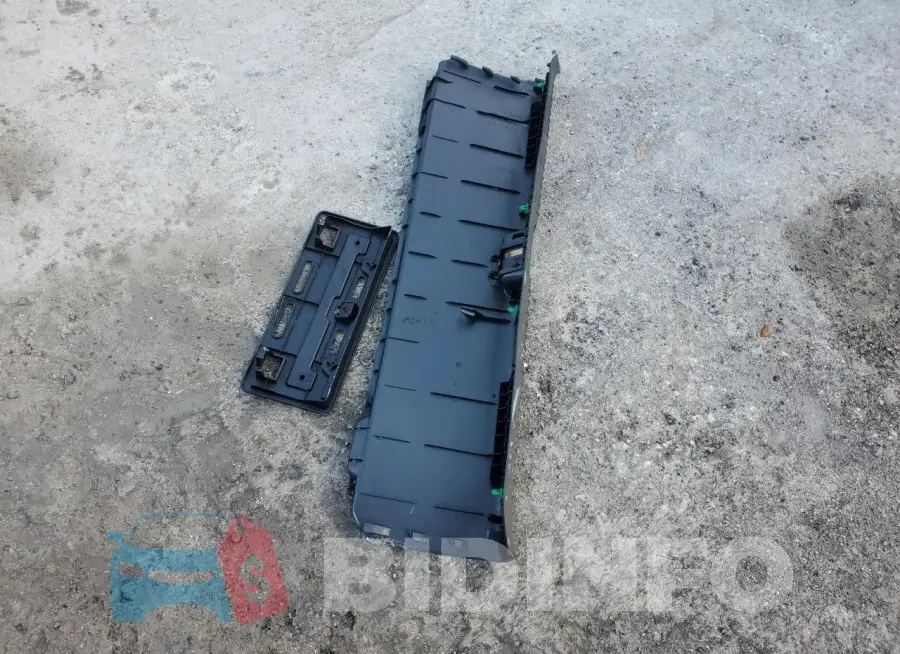 1HGCY1F33RA041518 Photo# 12