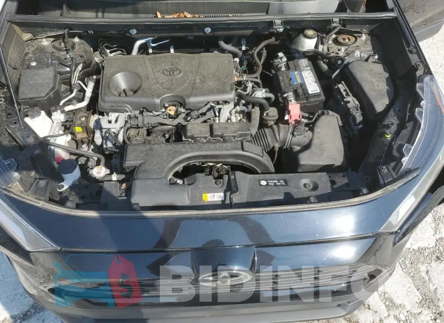 2T3A1RFV9MC156372 Photo# 12