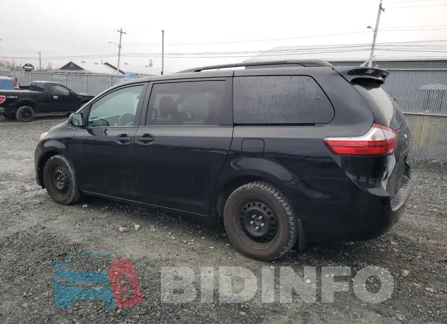 5TDZZ3DC6HS865695 Photo# 2