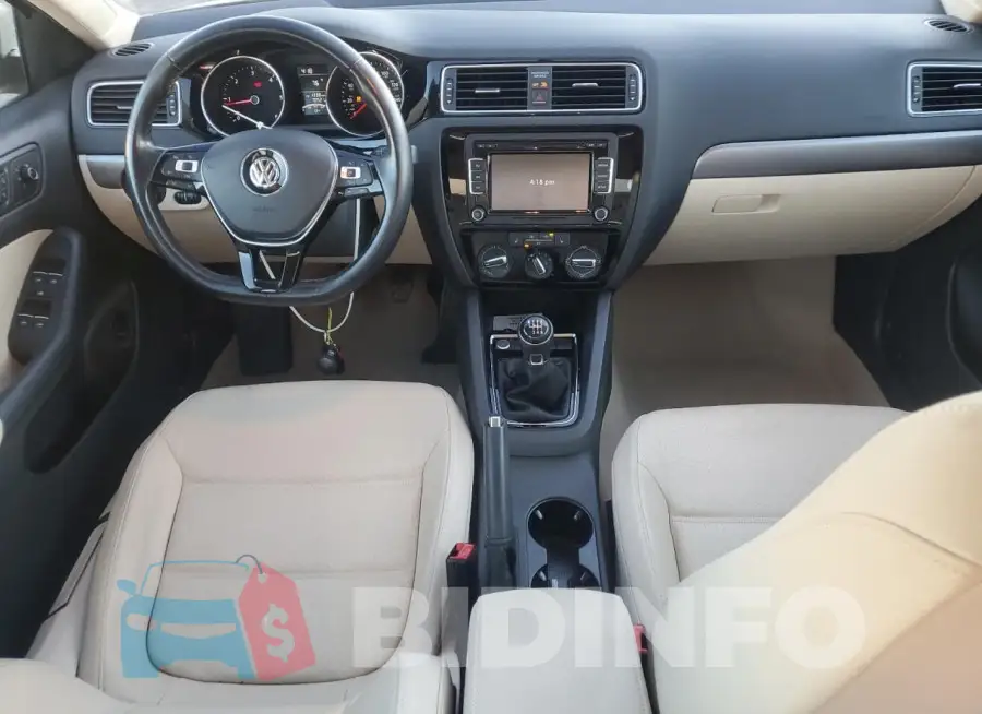 3VW3A7AJ2FM319168 Photo# 8