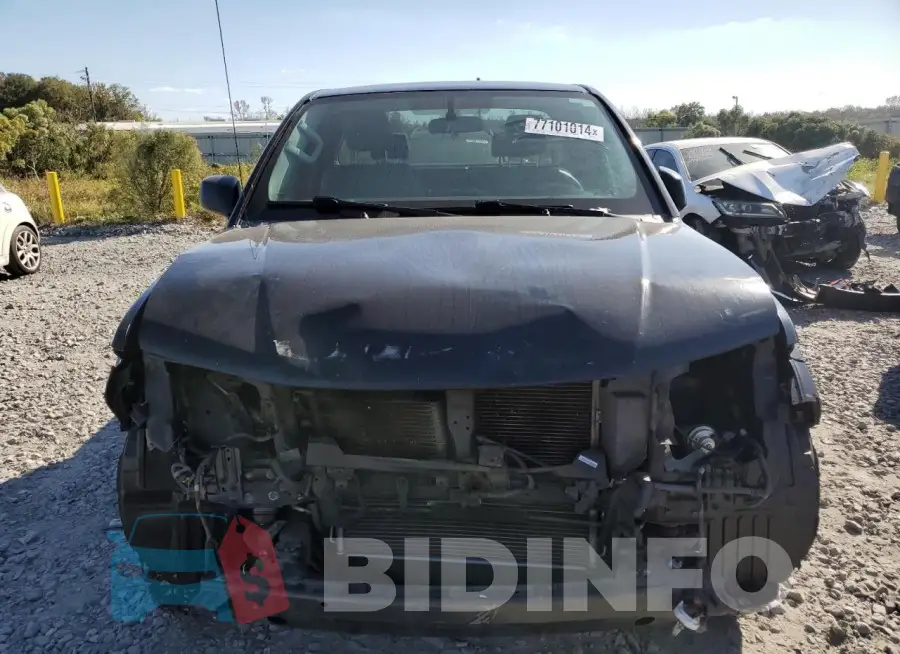 1N6BD0CT7JN700117 Photo# 5