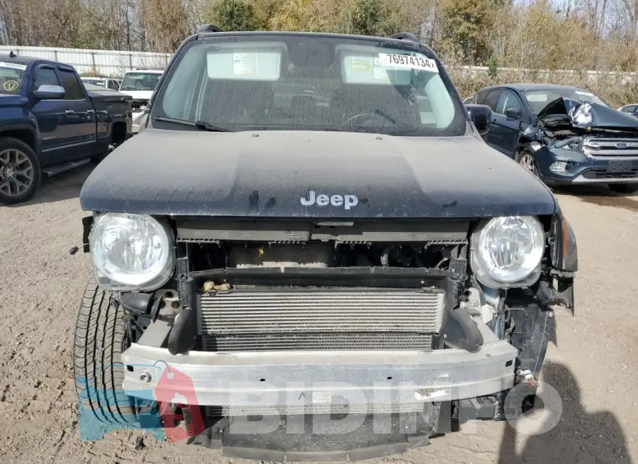 ZACCJBBB5HPG50744 Photo# 5