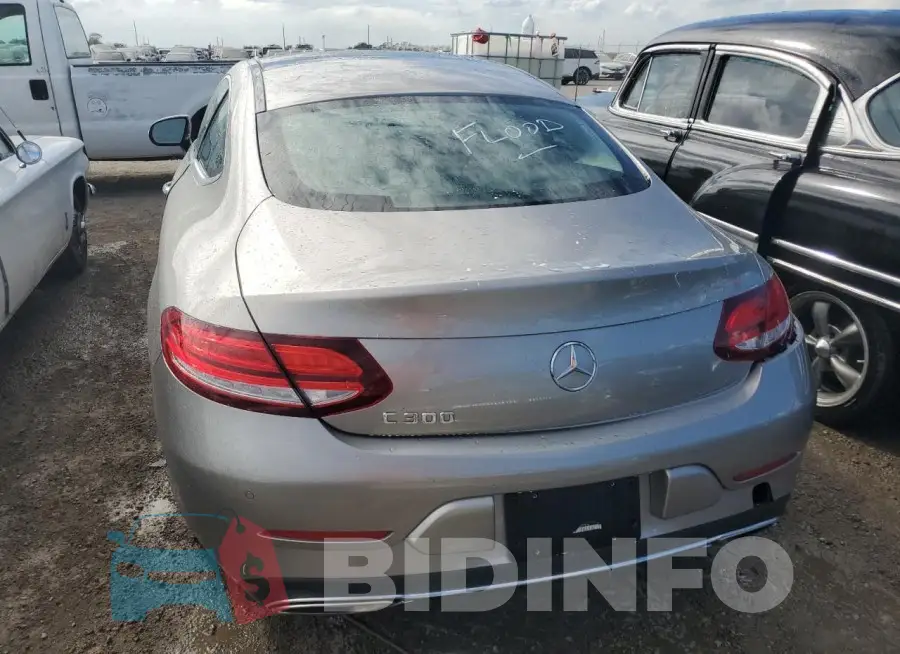WDDWJ8DB2KF777626 Photo# 6