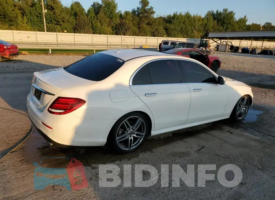 WDDZF4JB4KA623315 Photo# 3