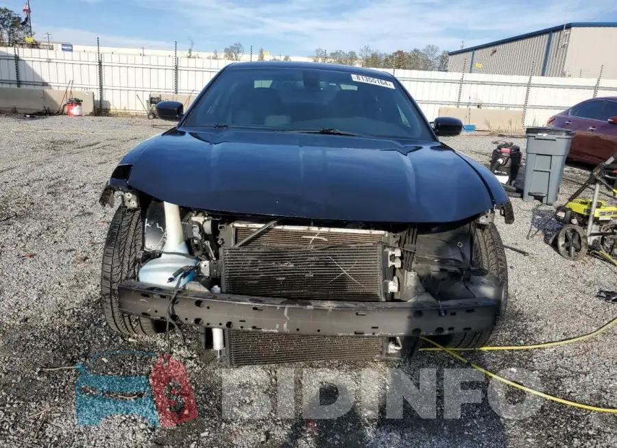 2C3CDXHG6FH751186 Photo# 5