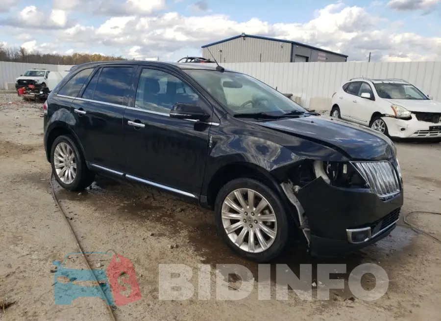 2LMDJ8JK4FBL25495 Photo# 4