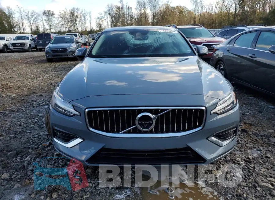 7JRL12FL1NG172755 Photo# 5