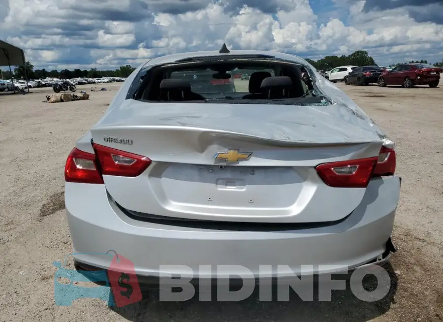 1G1ZB5ST5JF218318 Photo# 6