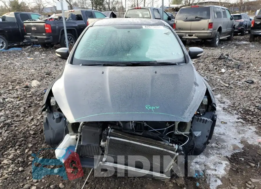 1FADP3FE5JL325329 Photo# 5