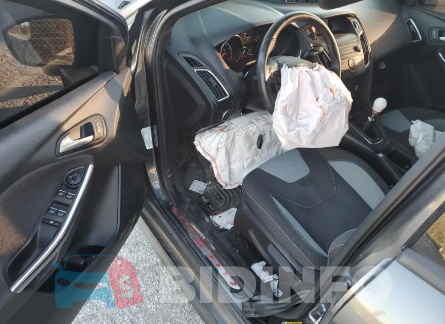 1FADP3L9XJL301521 Photo# 8