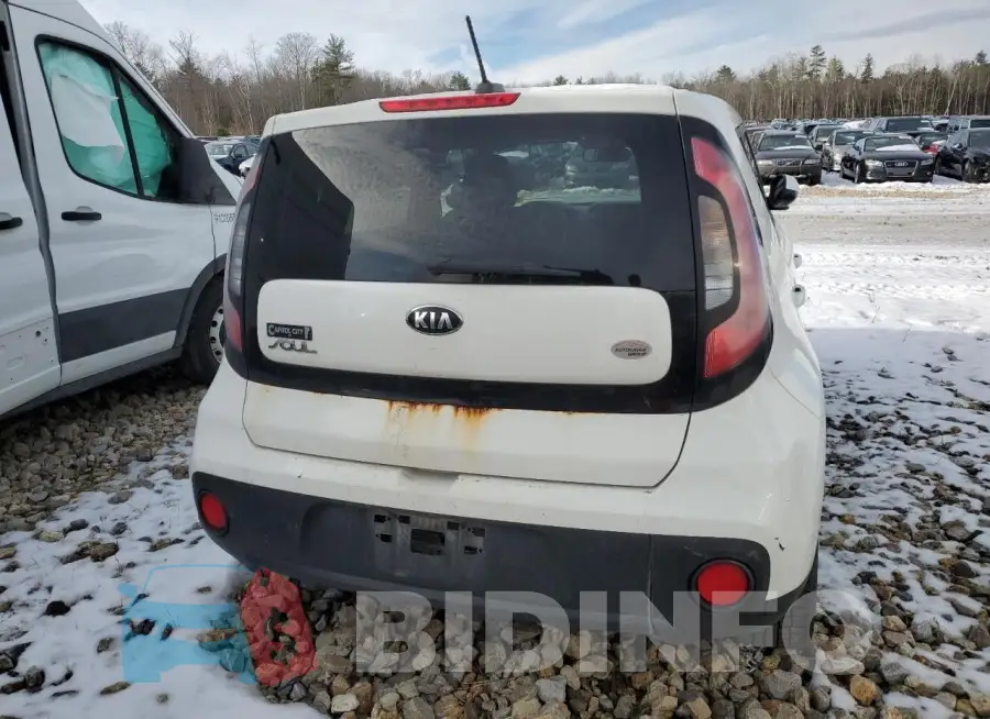 KNDJN2A25J7566813 Photo# 6
