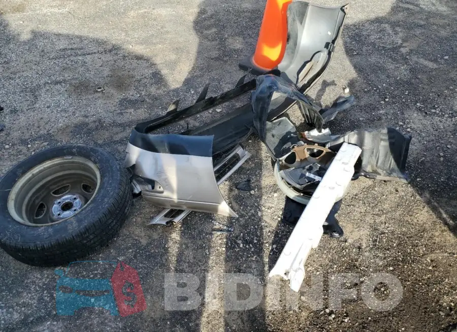5YFB4MDE2PP008465 Photo# 12