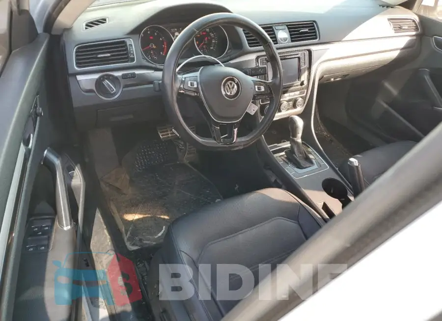 1VWDT7A39HC067021 Photo# 8