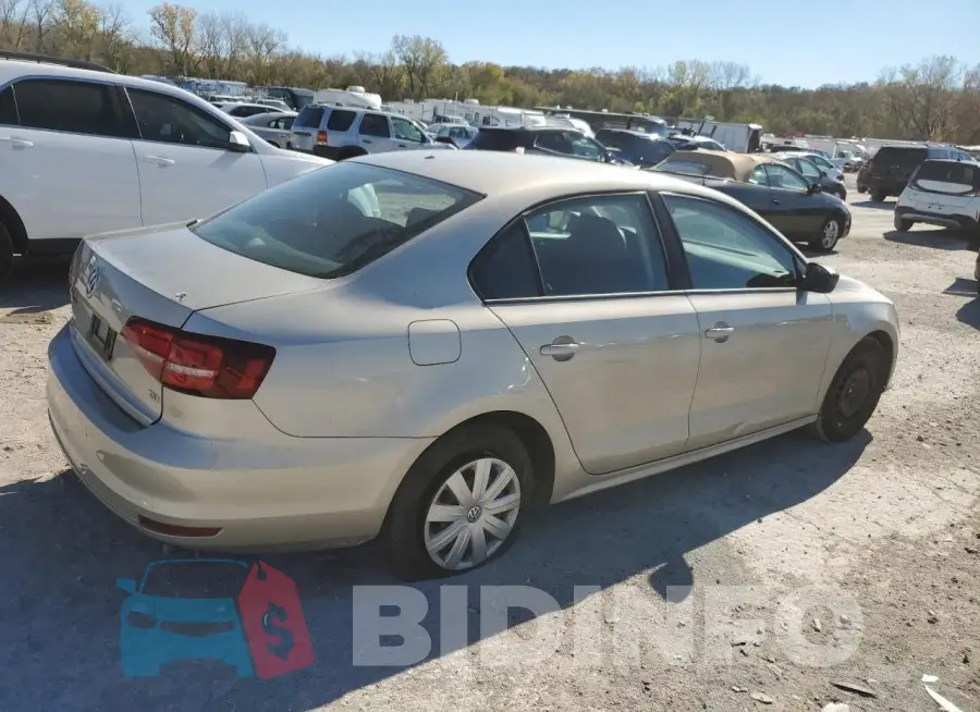 3VW167AJ4GM304438 Photo# 3